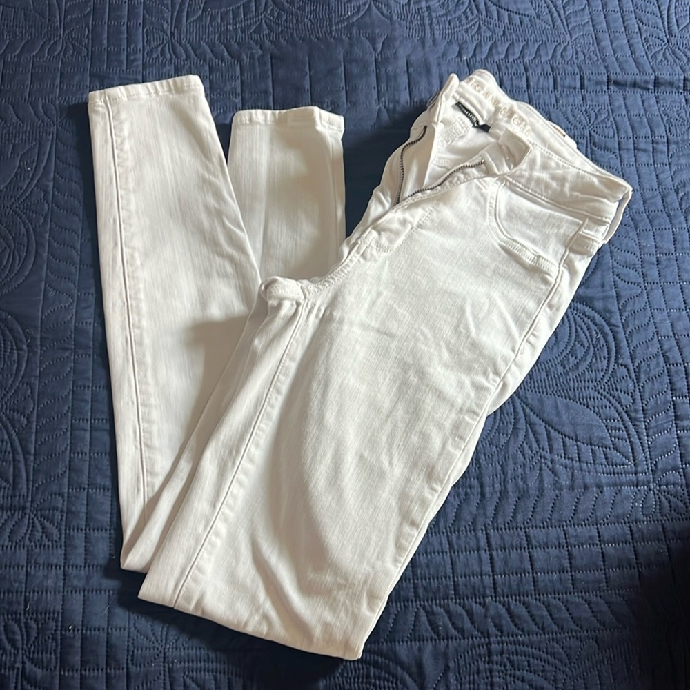 AE Size 4 White Skinny Jean